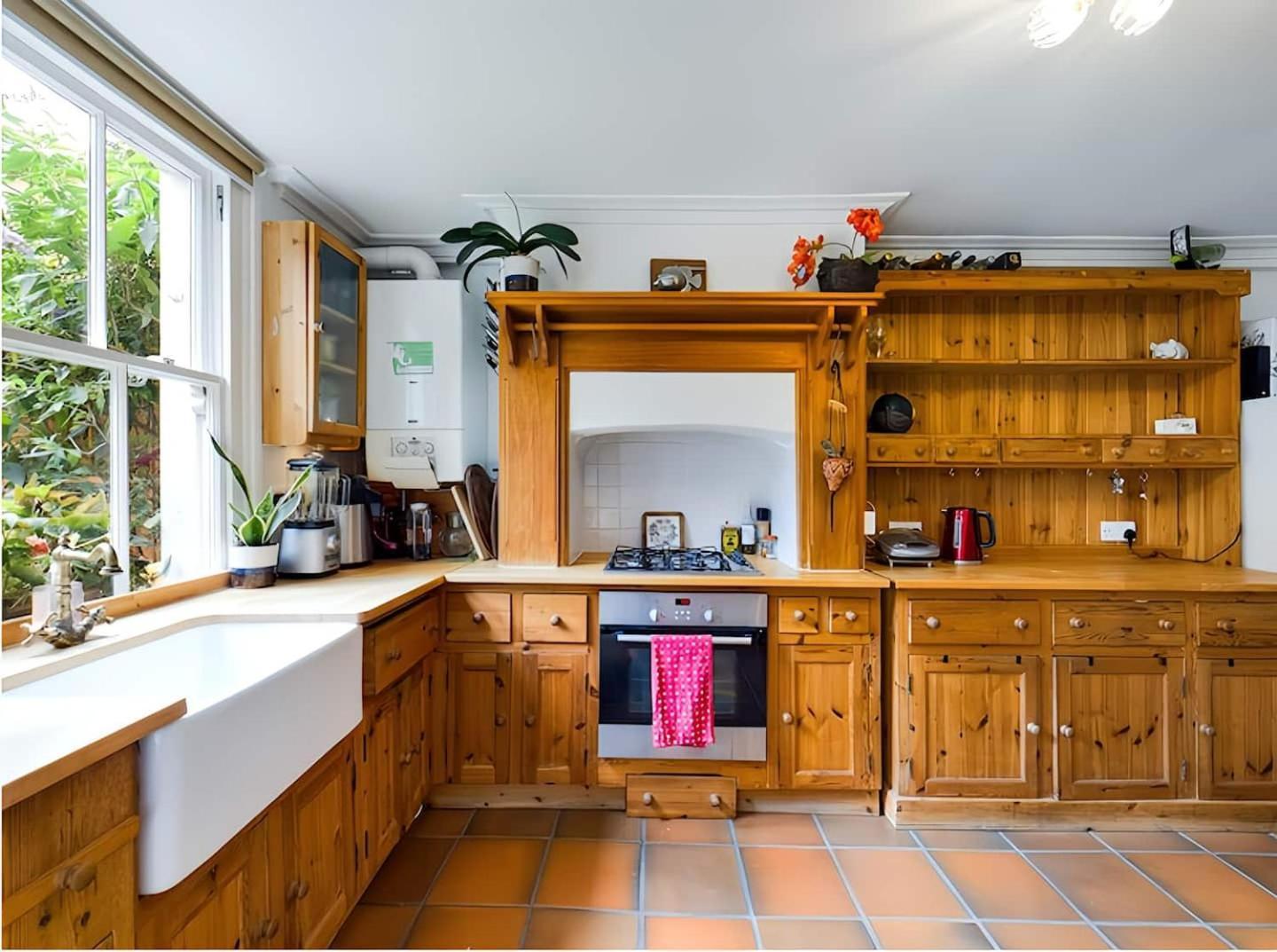 The Clapham Apartment With Private Patio London Eksteriør billede