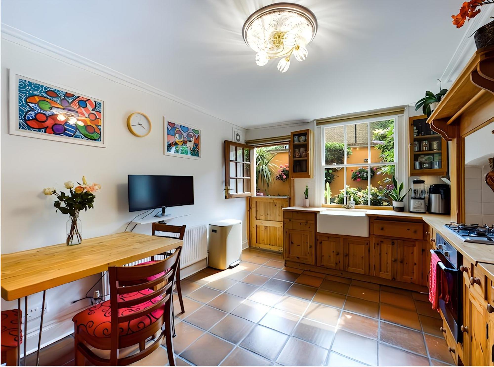 The Clapham Apartment With Private Patio London Eksteriør billede