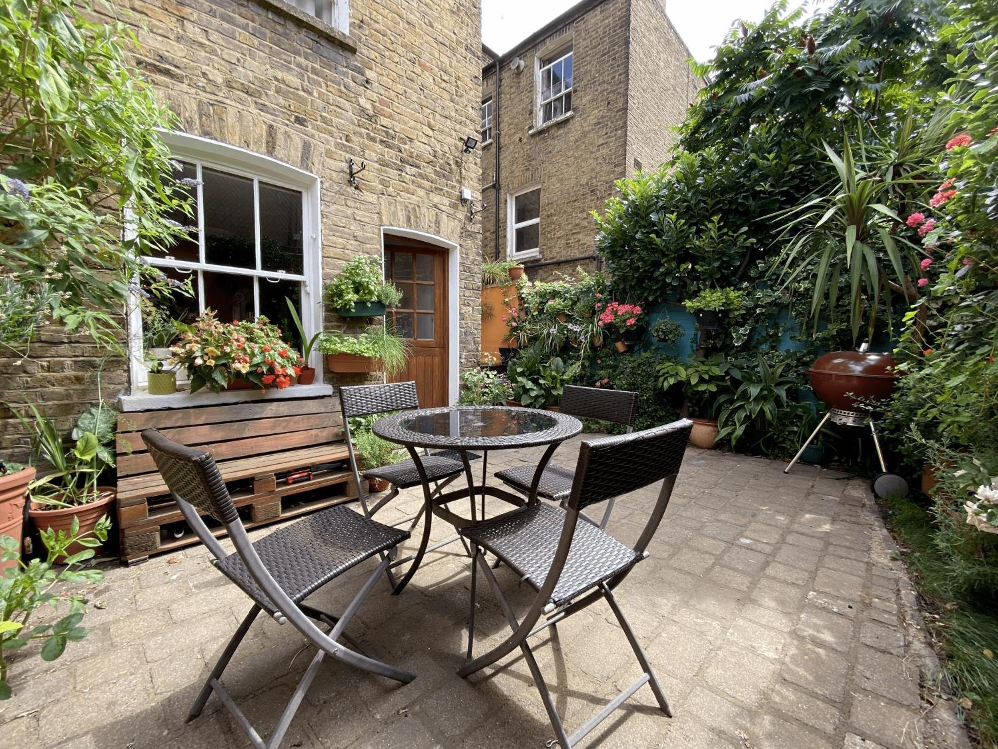 The Clapham Apartment With Private Patio London Eksteriør billede